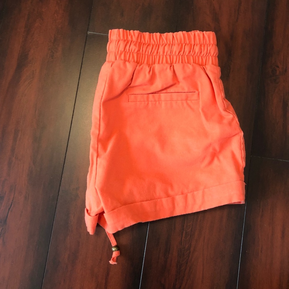 Shorts - Picture 2 of 3